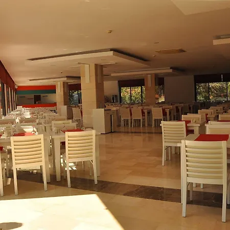 Ośrodek wypoczynkowy Ally 4*